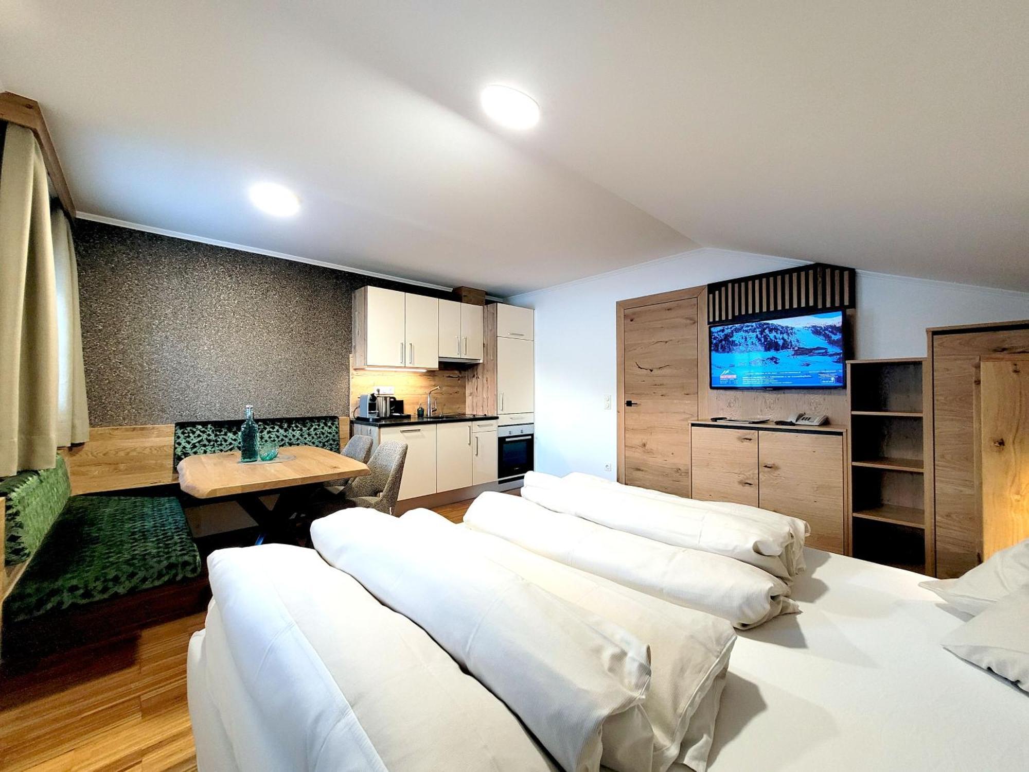 Aparthotel Bernhof Obertauern Phòng bức ảnh